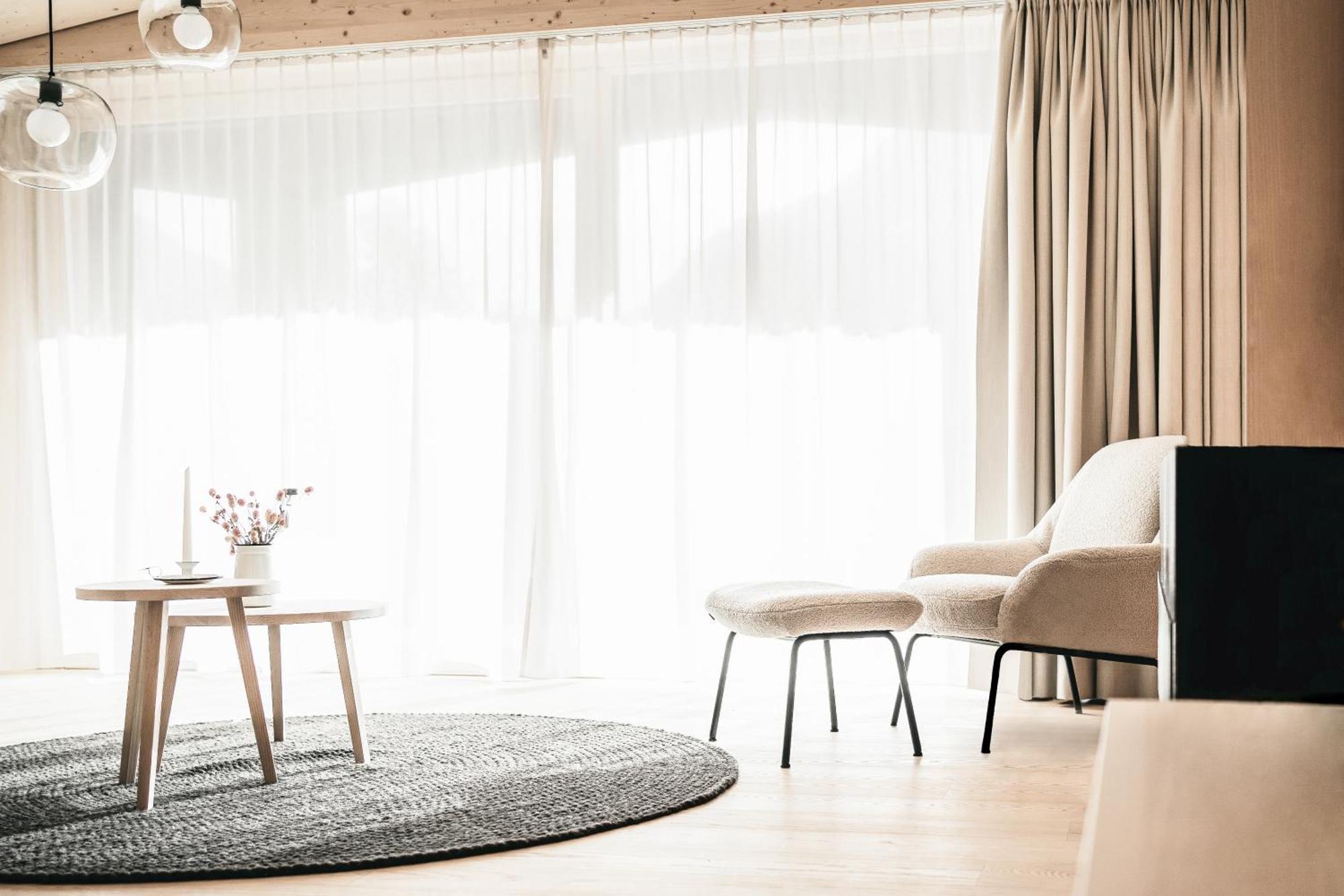 Amrai Suites Шрунс Экстерьер фото